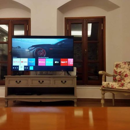 Willa Tsolakis Luxury House Leonídion Zewnętrze zdjęcie