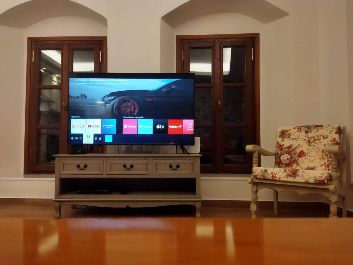 Willa Tsolakis Luxury House Leonídion Zewnętrze zdjęcie