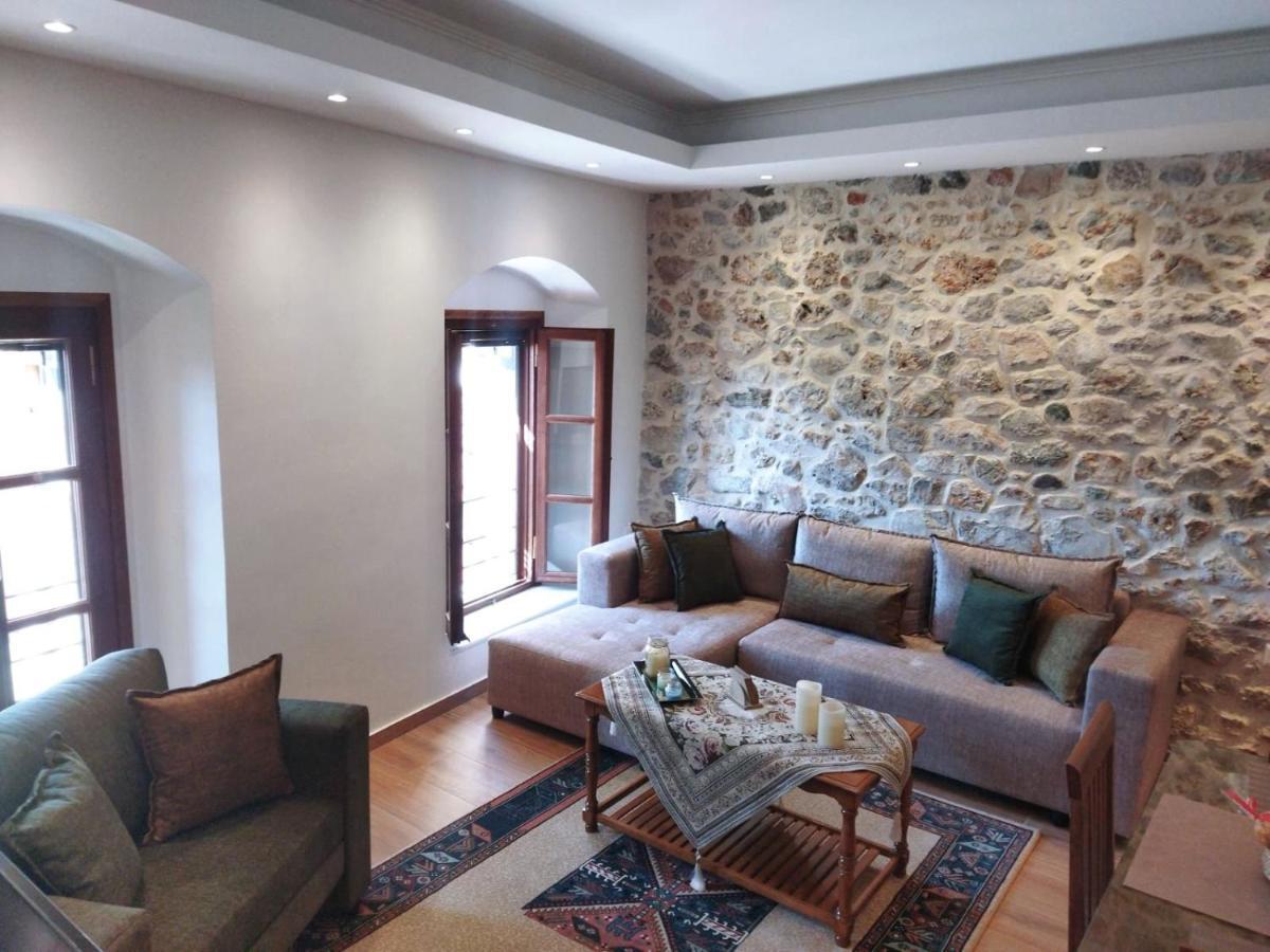 Willa Tsolakis Luxury House Leonídion Zewnętrze zdjęcie